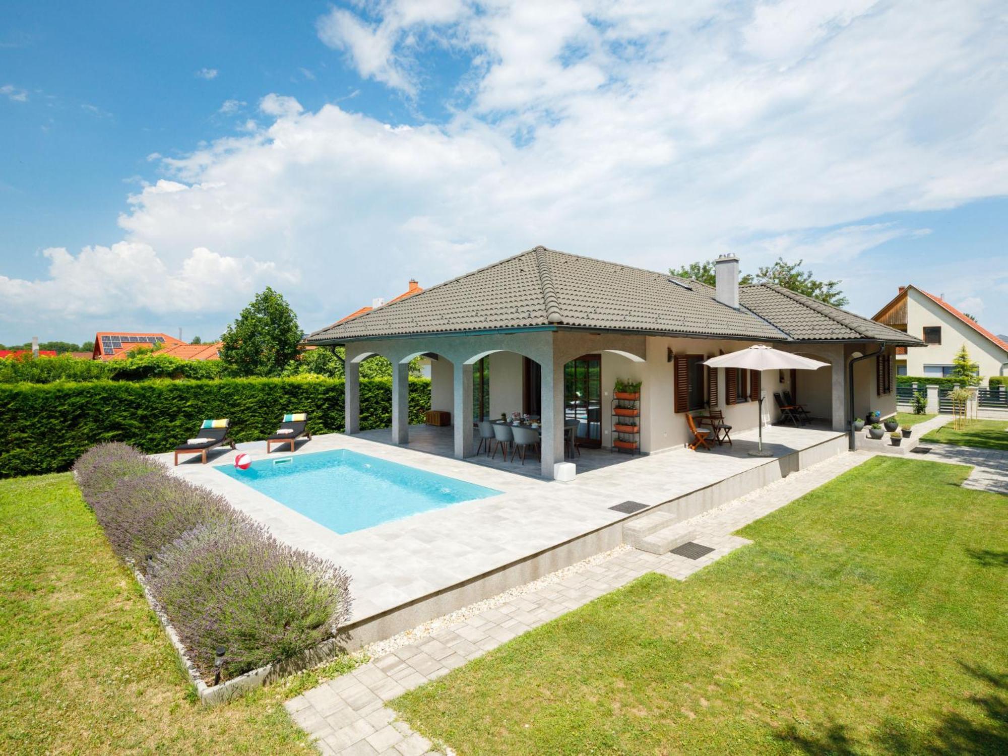 Villa Aschbacher By Interhome Balatonszárszó Екстериор снимка